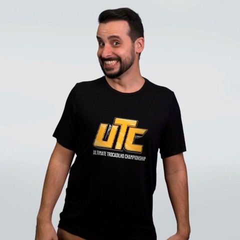 CAMISETA PRETA - UTC
