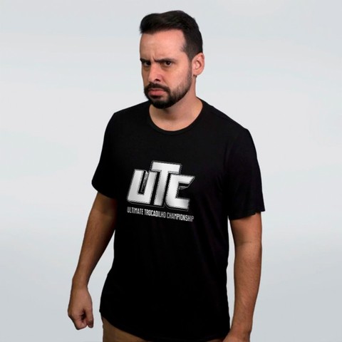 CAMISETA PRETA - UTC BRANCO